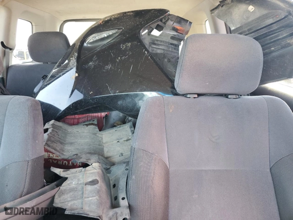 2004 Mitsubishi Outlander LS with VIN JA4LZ31F44U037794, listed as a Copart auction lot 77416374 with 168,970 mi miles and Salvage Title. Bid and sale history available at carsss.com. Image 10.