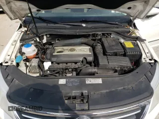 2011 Volkswagen CC Sport with VIN WVWMN7AN9BE729500, listed as a Copart auction lot 77984324 with 134,446 mi miles and Non Repairable. Bid and sale history available at DreamBid. Image 11.