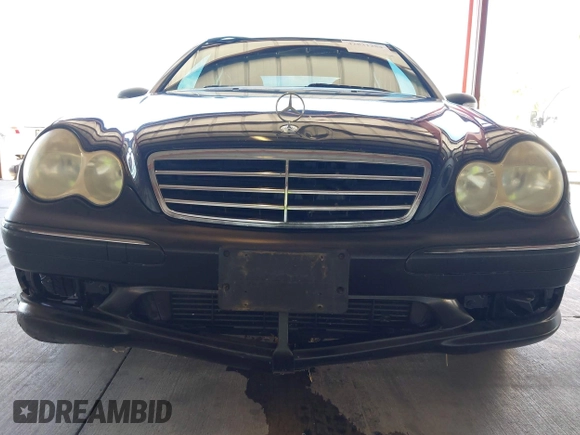 2005 Mercedes-Benz C 230 Kompressor с VIN WDBRF40J55F651844, выставлен на аукционе IAAI как лот 42831284 с пробегом 163 479 миль миль и . История ставок и продаж доступна на DreamBid. Изображение 6.