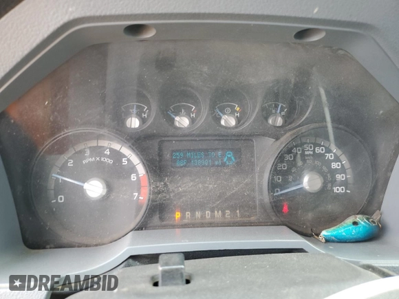 2011 Ford F-250 XL with VIN 1FT7X2A6XBEC39165, listed as a Copart auction lot 50987675 with 138,901 mi miles and Salvage title. Bid and sale history available at DreamBid. Image 9.