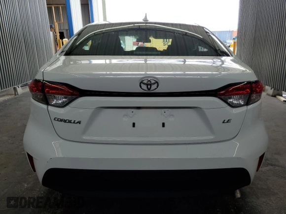 2024 Toyota Corolla LE with VIN 5YFB4MDE2RP110335, listed as a Copart auction lot 63417095 with 32,668 mi miles and Clean title. Bid and sale history available at DreamBid. Image 6.