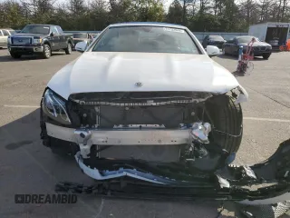 2018 Mercedes-Benz E-Class E 400 with VIN WDD1K6GBXJF065418, listed as a Copart auction lot 71732944 with 5,252 mi miles and Salvage Title. Bid and sale history available at carsss.com. Image 5.