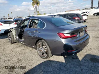 2022 BMW 3 Series 330i with VIN 3MW5R1J01N8C41916, listed as a Copart auction lot 89118305 with 20,149 mi miles and Salvage Title. Bid and sale history available at carsss.com. Image 2.