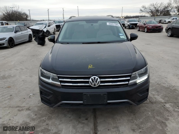 2018 Volkswagen Tiguan S with VIN 3VV1B7AX2JM121583, listed as a Copart auction lot 46051385 with 112,218 mi miles and Salvage Title. Bid and sale history available at carsss.com. Image 5.