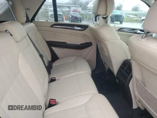 2019 Mercedes-Benz GLE 400 z VIN 4JGDA5GB1KB215389, wystawiony jako Copart lot #85123804 z przebiegiem 32 055 mil mil oraz Szkoda całkowita • Salvage title. Historia ofert i sprzedaży dostępna na DreamBid. Obrazek 11.