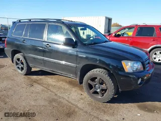 2002 Toyota Highlander with VIN JTEHF21A120064891, listed as a IAAI auction lot 40618171 with 227,280 mi miles. Bid and sale history available at carsss.com. Image 1.