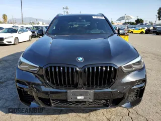 2022 BMW X5 xDrive40i with VIN 5UXCR6C09N9K20370, listed as a Copart auction lot 71387572 with 11,272 mi miles. Bid and sale history available at carsss.com. Image 5.