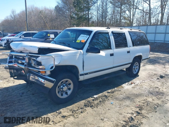 1996 Chevrolet Suburban with VIN 3GNFK16RXTG135350, listed as a IAAI auction lot 41482918 with 157,971 mi miles. Bid and sale history available at carsss.com. Image 18.