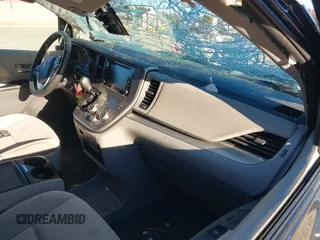 2020 Toyota Sienna LE с VIN 5TDJZ3DCXLS250685, выставлен на аукционе IAAI как лот 40939578 с пробегом 120 763 миль миль и . История ставок и продаж доступна на DreamBid. Изображение 5.