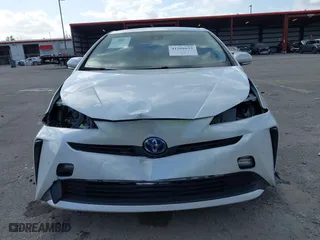 2022 Toyota Prius L Eco with VIN JTDKAMFU5N3181724, listed as a IAAI auction lot 41568635 with 67,360 mi miles. Bid and sale history available at carsss.com. Image 13.
