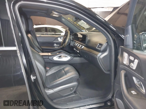 2022 Mercedes-Benz GLS 450 with VIN 4JGFF5KE8NA733344, listed as a IAAI auction lot 42296500 with 29,581 mi miles and . Bid and sale history available at DreamBid. Image 5.