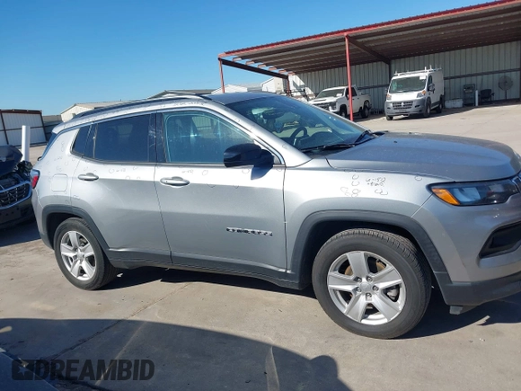 2022 Jeep Compass Latitude with VIN 3C4NJCBB8NT174914, listed as a IAAI auction lot 42214023 with 66,148 mi miles and . Bid and sale history available at DreamBid. Image 13.