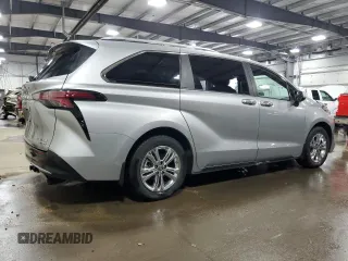 2023 Toyota Sienna Platinum with VIN 5TDESKFCXPS084364, listed as a Copart auction lot 85264314 with 19,158 mi miles and Salvage Title. Bid and sale history available at DreamBid. Image 3.