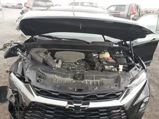 2020 Chevrolet Blazer RS z VIN 3GNKBERS4LS647266, wystawiony jako IAAI lot #41830369 z przebiegiem 79 098 mil mil oraz . Historia ofert i sprzedaży dostępna na DreamBid. Obrazek 10.