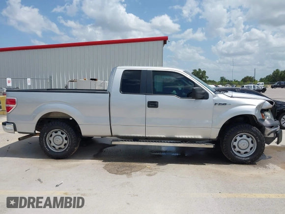 2010 Ford F-150 XL z VIN 1FTFX1CV2AFA15133, wystawiony jako IAAI lot #42555374 z przebiegiem 217 748 mil mil oraz . Historia ofert i sprzedaży dostępna na DreamBid. Obrazek 13.