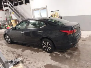 2020 Nissan Altima 2.5 SL with VIN 1N4BL4EV5LC136015, listed as a IAAI auction lot 41574543 with 109,681 mi miles. Bid and sale history available at carsss.com. Image 14.