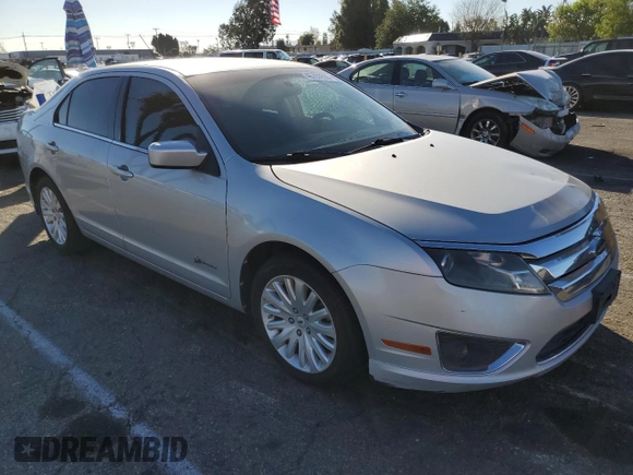 2010 Ford Fusion Hybrid с VIN 3FADP0L31AR258408, выставлен на аукционе Copart как лот 46703935 с пробегом 151 402 миль миль и Списание • Salvage title. История ставок и продаж доступна на DreamBid. Изображение 4.
