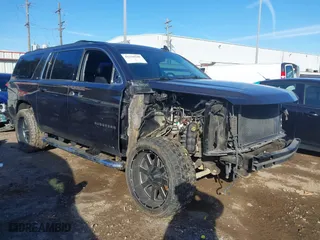 2015 Chevrolet Suburban LT with VIN 1GNSCJKC5FR546575, listed as a IAAI auction lot 41320540 with 1 mi miles. Bid and sale history available at carsss.com. Image 1.