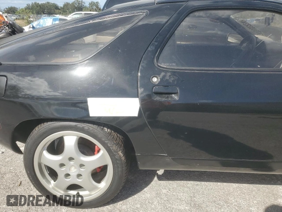 1980 Porsche 928 z VIN 92A0810156, wystawiony jako Copart lot #76952224 z przebiegiem 91 484 mil mil oraz Szkoda całkowita • Salvage title. Historia ofert i sprzedaży dostępna na DreamBid. Obrazek 12.