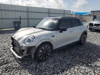 2021 MINI Hardtop 4 Door Oxford Edition with VIN WMWXU7C04M2P09433, listed as a Copart auction lot 60065475 with 54,359 mi miles and Salvage title. Bid and sale history available at DreamBid. Image 1.