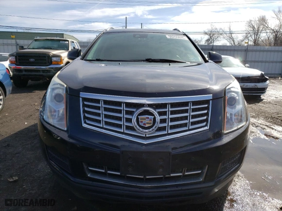 2015 Cadillac SRX Luxury Collection with VIN 3GYFNEE31FS641505, listed as a Copart auction lot 50255845 with 159,964 mi miles and Clean Title. Bid and sale history available at carsss.com. Image 5.