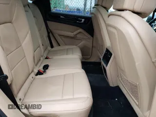 2019 Porsche Cayenne z VIN WP1AA2AY8KDA15633, wystawiony jako Copart lot #68415951 z przebiegiem 17 245 mil mil oraz . Historia ofert i sprzedaży dostępna na DreamBid. Obrazek 6.