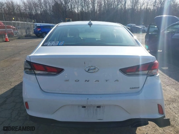 2019 Hyundai Sonata Sport with VIN 5NPE34AF0KH737194, listed as a IAAI auction lot 41898277 with 72,142 mi miles. Bid and sale history available at carsss.com. Image 16.