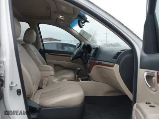 2008 Hyundai Santa Fe SE with VIN 5NMSH13E38H221411, listed as a IAAI auction lot 41907062 with 209,419 mi miles. Bid and sale history available at carsss.com. Image 5.