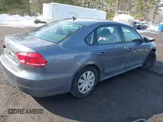 2012 Volkswagen Passat S с VIN 1VWAP7A36CC014745, выставлен на аукционе IAAI как лот 41606196 с пробегом 121 364 миль миль и . История ставок и продаж доступна на DreamBid. Изображение 4.