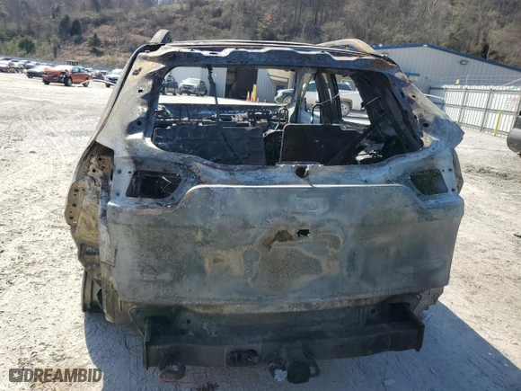 2018 Jeep Cherokee Trailhawk with VIN 1C4PJMBX9JD503209, listed as a Copart auction lot 49323265 with 0 mi miles and Salvage Title. Bid and sale history available at carsss.com. Image 6.