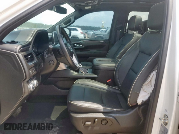 2021 GMC Yukon XL SLT with VIN 1GKS2GKD6MR429631, listed as a Copart auction lot 61150855 with 51,560 mi miles and Salvage title. Bid and sale history available at DreamBid. Image 7.