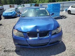 2008 BMW 3 Series 328i z VIN WBAVA33518P142319, wystawiony jako Copart lot #57081045 z przebiegiem 157 411 mil mil oraz Szkoda całkowita • Salvage title. Historia ofert i sprzedaży dostępna na DreamBid. Obrazek 5.