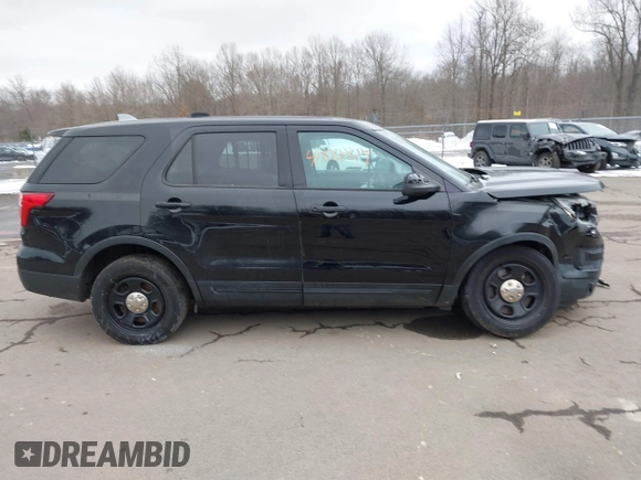 2017 Ford Police Interceptor Utility z VIN 1FM5K8AR6HGE15768, wystawiony jako IAAI lot #41561819 z przebiegiem 176 539 mil mil oraz . Historia ofert i sprzedaży dostępna na DreamBid. Obrazek 14.