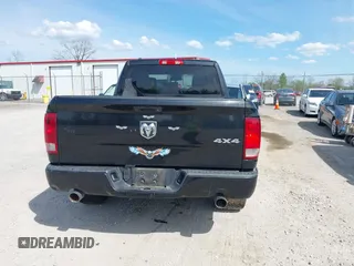 2015 Ram 1500 Express z VIN 1C6RR7FT8FS689670, wystawiony jako IAAI lot #42096348 z przebiegiem 141 486 mil mil oraz . Historia ofert i sprzedaży dostępna na DreamBid. Obrazek 16.
