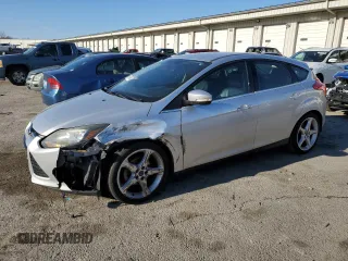 2014 Ford Focus Titanium z VIN 1FADP3N2XEL263357, wystawiony jako Copart lot #84610634 z przebiegiem 142 023 mil mil oraz Nie do naprawy • Non repairable. Historia ofert i sprzedaży dostępna na DreamBid. Obrazek 1.