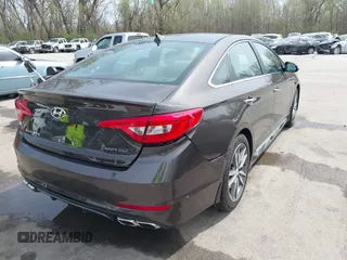 2015 Hyundai Sonata Sport with VIN 5NPE34AB7FH127912, listed as a IAAI auction lot 41918678 with 38,104 mi miles and . Bid and sale history available at carsss.com. Image 4.