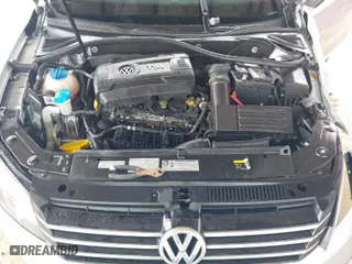 2015 Volkswagen Passat 1.8T Limited Edition with VIN 1VWAS7A3XFC118318, listed as a IAAI auction lot 39640037 with 120,836 mi miles. Bid and sale history available at carsss.com. Image 10.