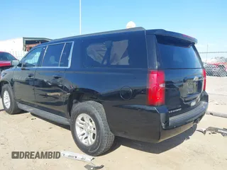 2019 Chevrolet Suburban LT with VIN 1GNSKHKC3KR394785, listed as a IAAI auction lot 41825236 with 39,216 mi miles. Bid and sale history available at carsss.com. Image 3.