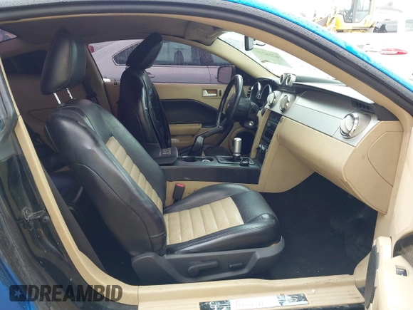 2007 Ford Mustang GT Deluxe with VIN 1ZVHT82HX75237407, listed as a IAAI auction lot 42582107 with 228,630 mi miles and . Bid and sale history available at DreamBid. Image 5.