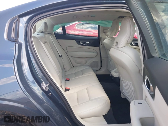 2024 Volvo S60 Plus Dark Theme z VIN 7JRL12TLXRG294640, wystawiony jako IAAI lot #42207466 z przebiegiem 23 304 mil mil oraz . Historia ofert i sprzedaży dostępna na DreamBid. Obrazek 8.