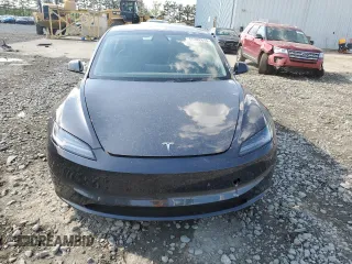 2025 Tesla Model 3 Long Range with VIN 5YJ3E1EA1SF904045, listed as a Copart auction lot 55382675 with 6,270 mi miles and Salvage title. Bid and sale history available at DreamBid. Image 5.