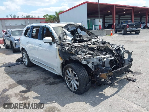 2016 Volvo XC90 T6 Inscription with VIN YV4A22PLXG1018954, listed as a IAAI auction lot 42301333 with Not provided miles and . Bid and sale history available at DreamBid. Image 1.