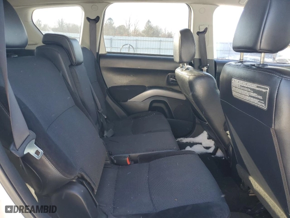 2011 Mitsubishi Outlander SE with VIN JA4AS3AW8BU037967, listed as a Copart auction lot 89248945 with 0 mi miles and Clean Title. Bid and sale history available at carsss.com. Image 11.