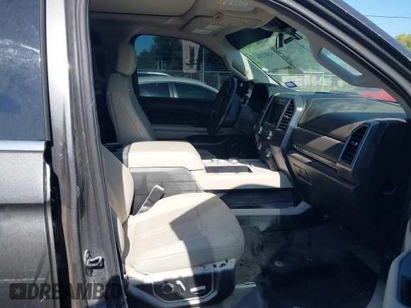 2019 Ford Expedition Max Platinum with VIN 1FMJK1MTXKEA68333, listed as a IAAI auction lot 42002336 with Not provided miles and . Bid and sale history available at DreamBid. Image 5.