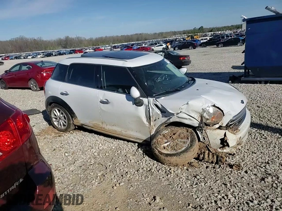 2015 MINI Countryman with VIN WMWZB3C51FWR44600, listed as a Copart auction lot 49440555 with 105,650 mi miles and Clean Title. Bid and sale history available at DreamBid. Image 11.