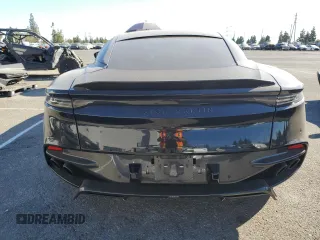 2021 Aston Martin DBS Superleggera z VIN SCFRMHAVXMGR02478, wystawiony jako Copart lot #75864934 z przebiegiem 10 145 mil mil oraz Szkody całkowita. Historia ofert i sprzedaży dostępna na DreamBid. Obrazek 6.