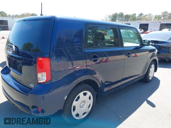 2014 Scion xB z VIN JTLZE4FE2EJ060628, wystawiony jako IAAI lot #39297436 z przebiegiem 171 762 mil mil oraz . Historia ofert i sprzedaży dostępna na DreamBid. Obrazek 4.