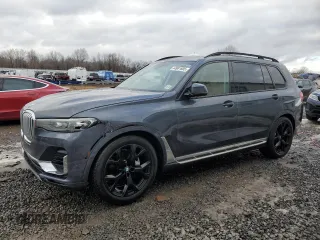 2022 BMW X7 xDrive40i with VIN 5UXCW2C01N9M65763, listed as a Copart auction lot 44981605 with 26,232 mi miles and Salvage Title. Bid and sale history available at carsss.com. Image 1.