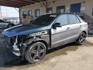 2017 Mercedes-Benz GLE 43 AMG с VIN 4JGDA6EB7HA920950, выставлен на аукционе Copart как лот 73046924 с пробегом 84 937 миль миль и Списание • Salvage title. История ставок и продаж доступна на DreamBid. Изображение 1.