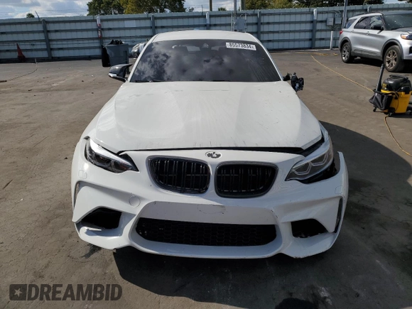 2018 BMW M2 z VIN WBS1J5C59J7B70349, wystawiony jako Copart lot #85573834 z przebiegiem 47 128 mil mil oraz Szkoda całkowita • Salvage title. Historia ofert i sprzedaży dostępna na DreamBid. Obrazek 5.
